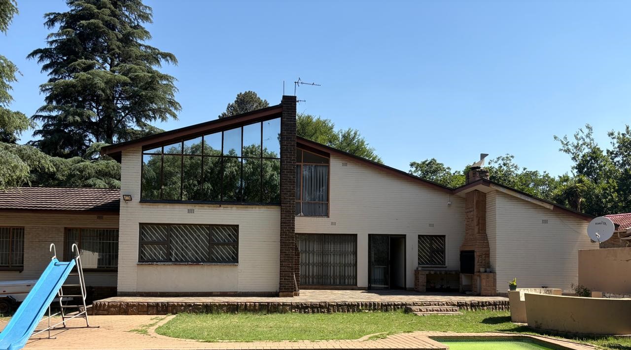 House for sale in Parkhill gardens&nbsp;Germiston