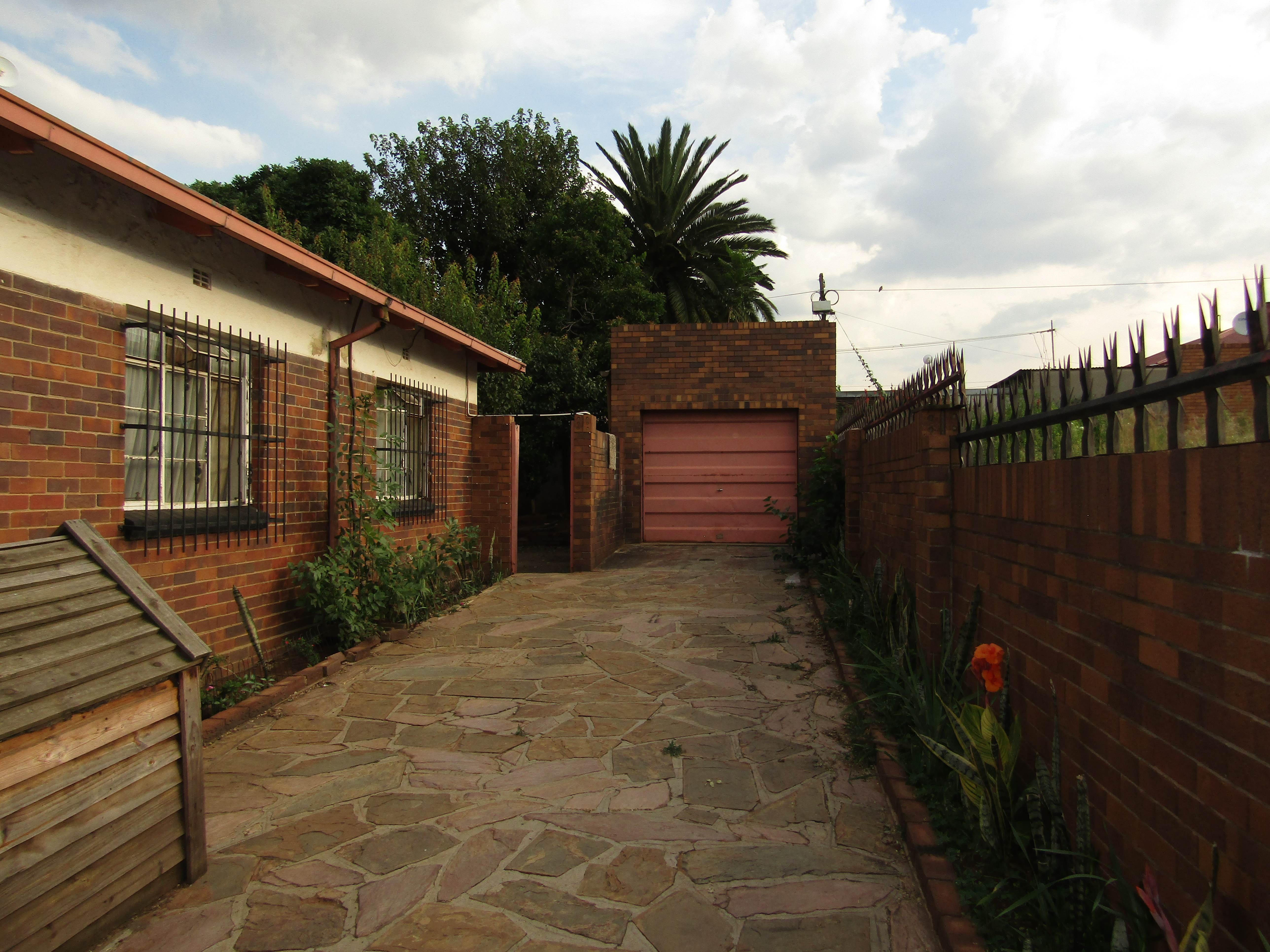 House For Sale in South hills&nbsp;Johannesburg