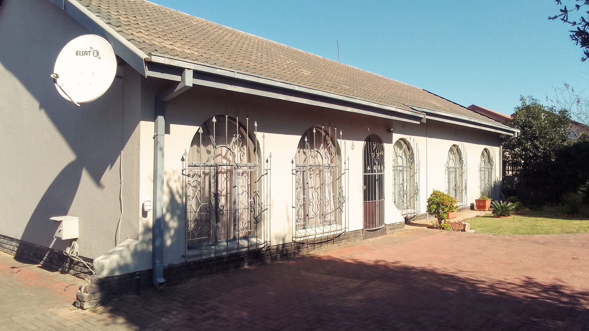House For Sale in Vanderbijl park se 6&nbsp;Vanderbijlpark