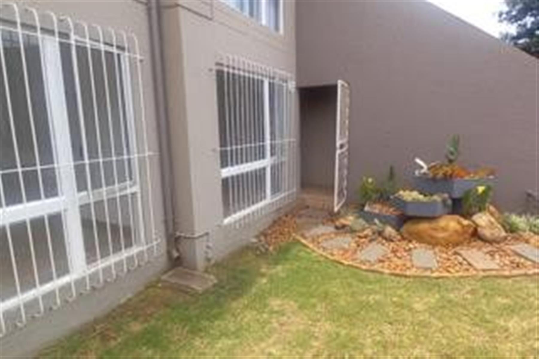 Townhouse for sale in South crest&nbsp;Alberton