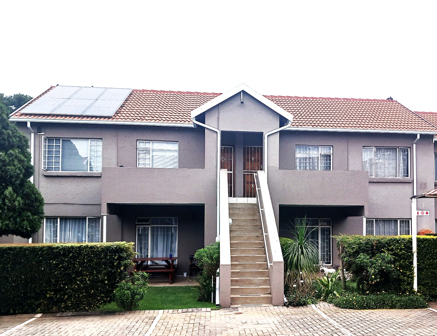 Townhouse for sale in Brackendowns&nbsp;Alberton