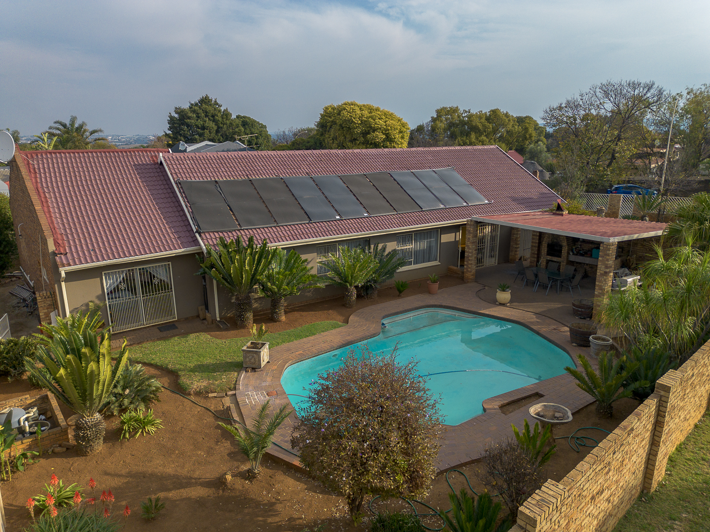 House For Sale in Albemarle ext 2&nbsp;Germiston